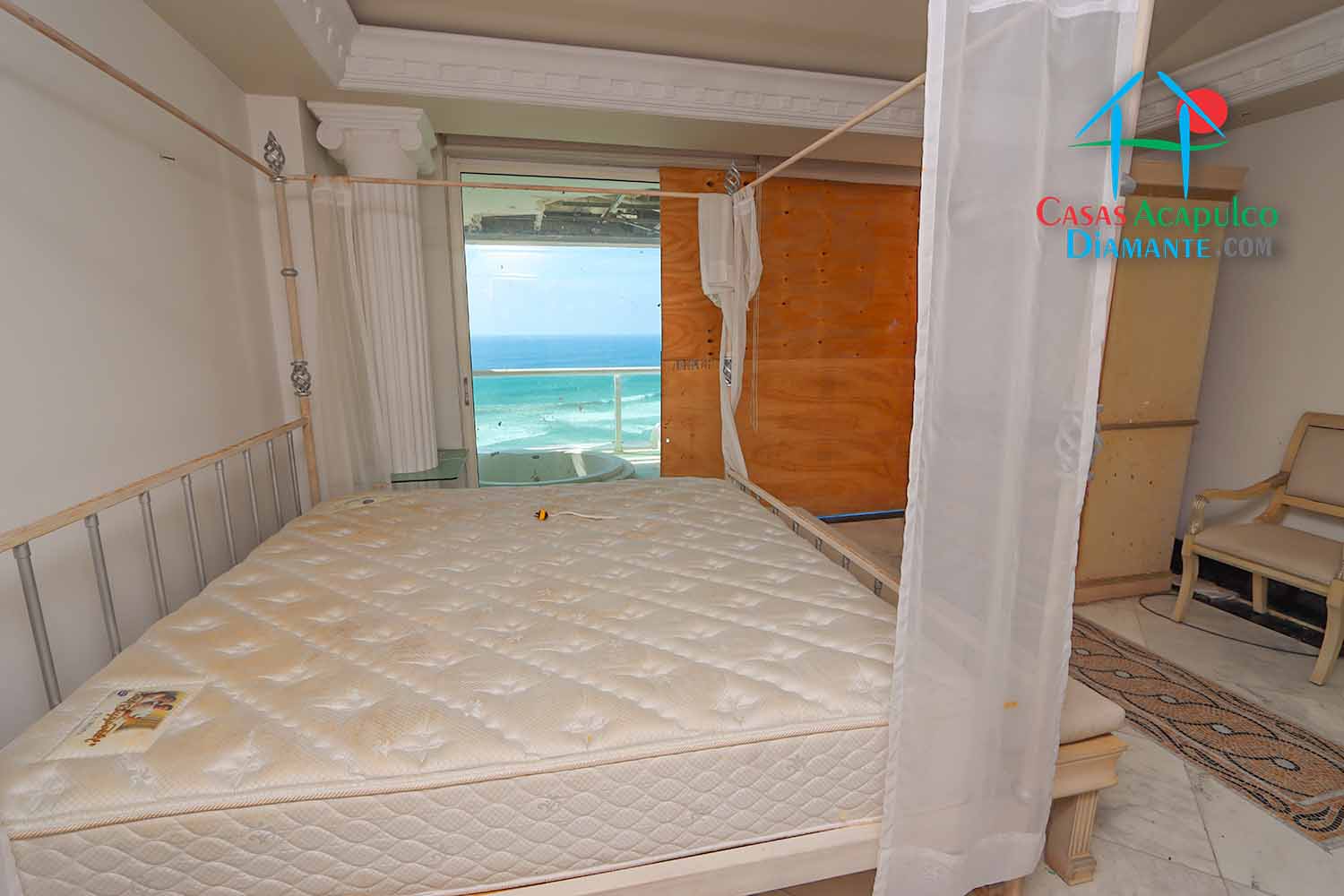 Maralago E 1201 - Recámara principal después de Otis 2